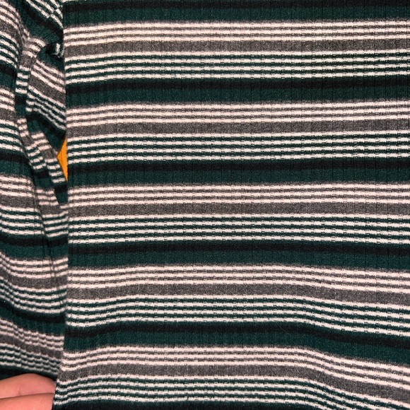 Striped crop top - Picture 2 of 2